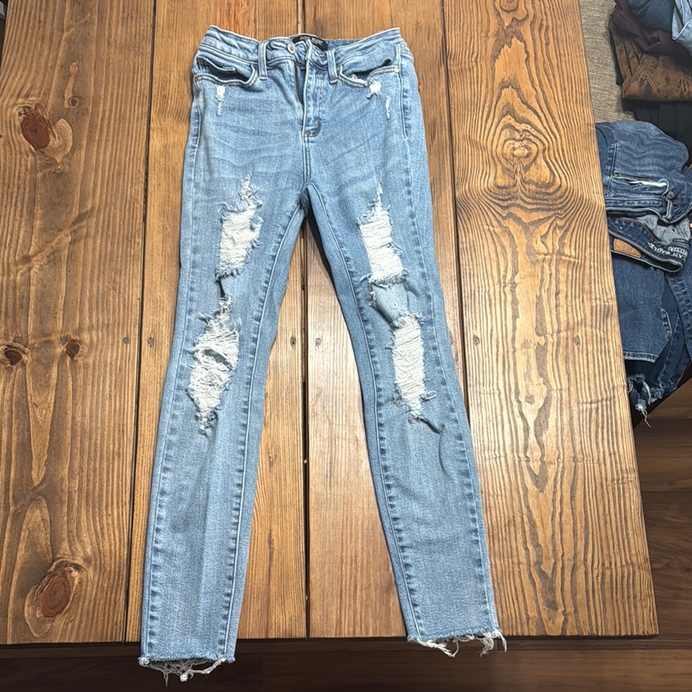 Judy Blue Light Blue Distressed Skinny Jeans